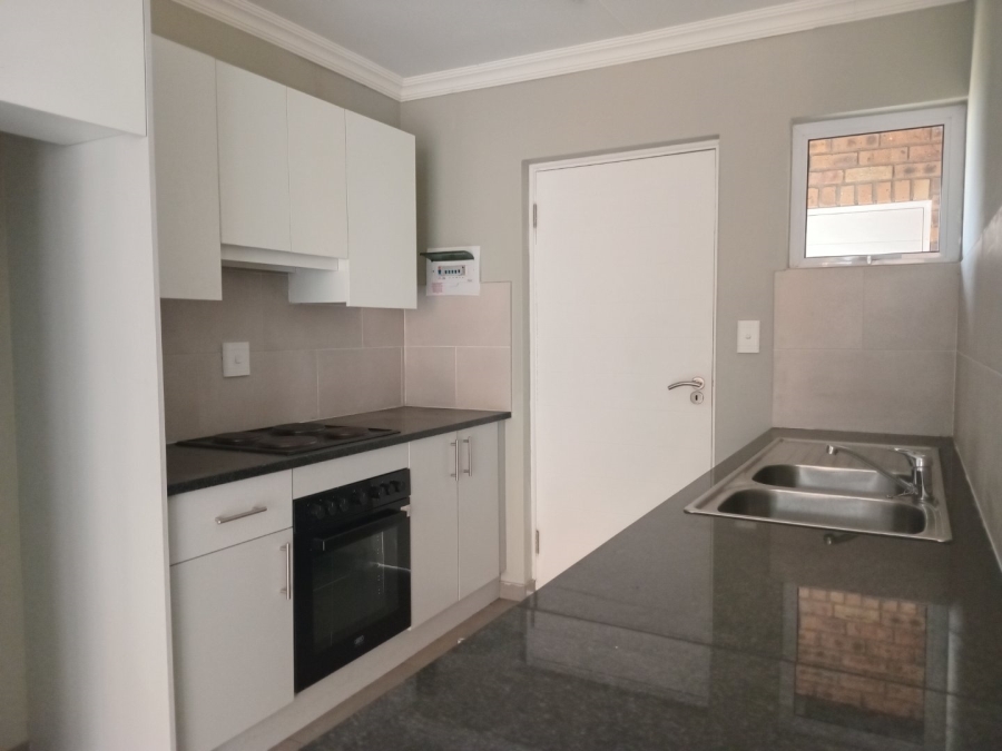2 Bedroom Property for Sale in Elandsfontein Gauteng