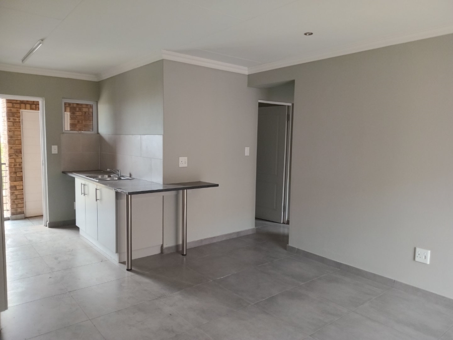 2 Bedroom Property for Sale in Elandsfontein Gauteng