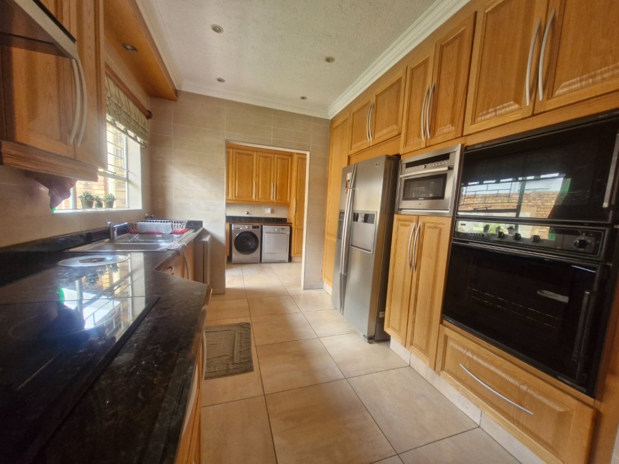 To Let 4 Bedroom Property for Rent in Sunward Park Gauteng