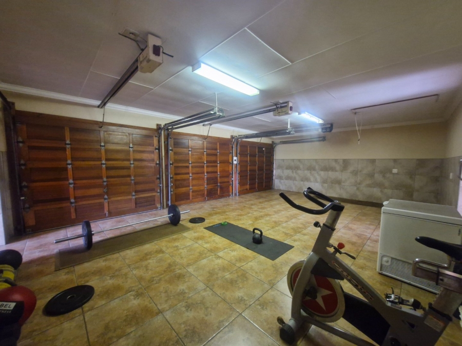 To Let 4 Bedroom Property for Rent in Sunward Park Gauteng