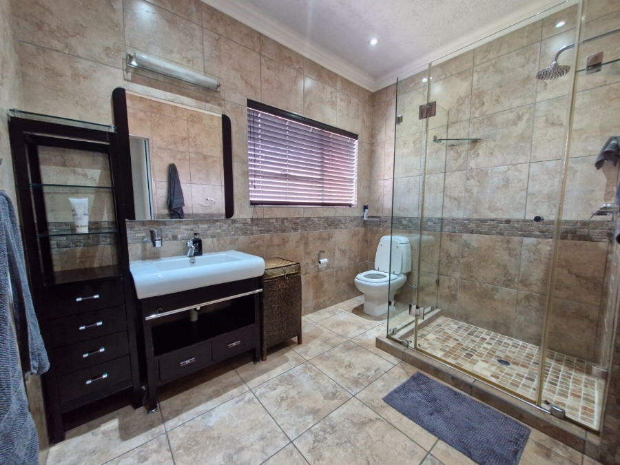 To Let 4 Bedroom Property for Rent in Sunward Park Gauteng