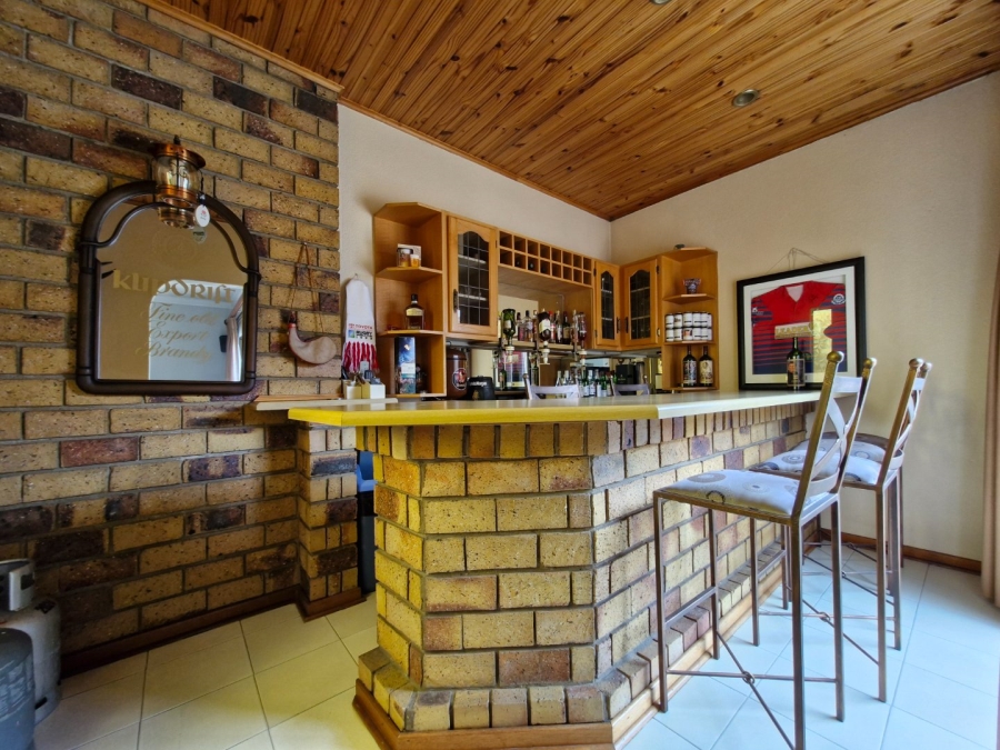 To Let 4 Bedroom Property for Rent in Sunward Park Gauteng