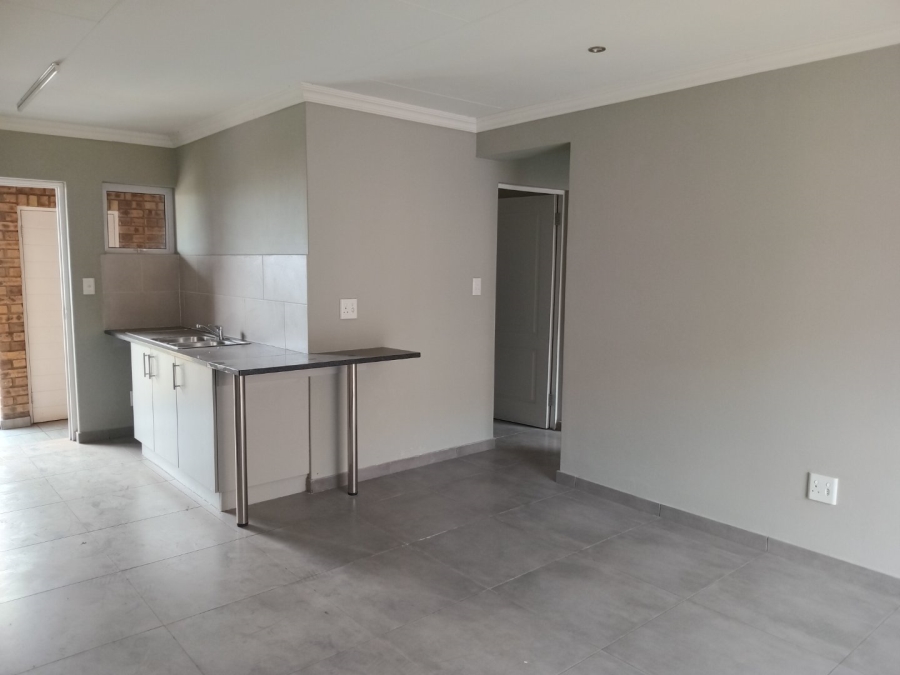 2 Bedroom Property for Sale in Elandsfontein Gauteng