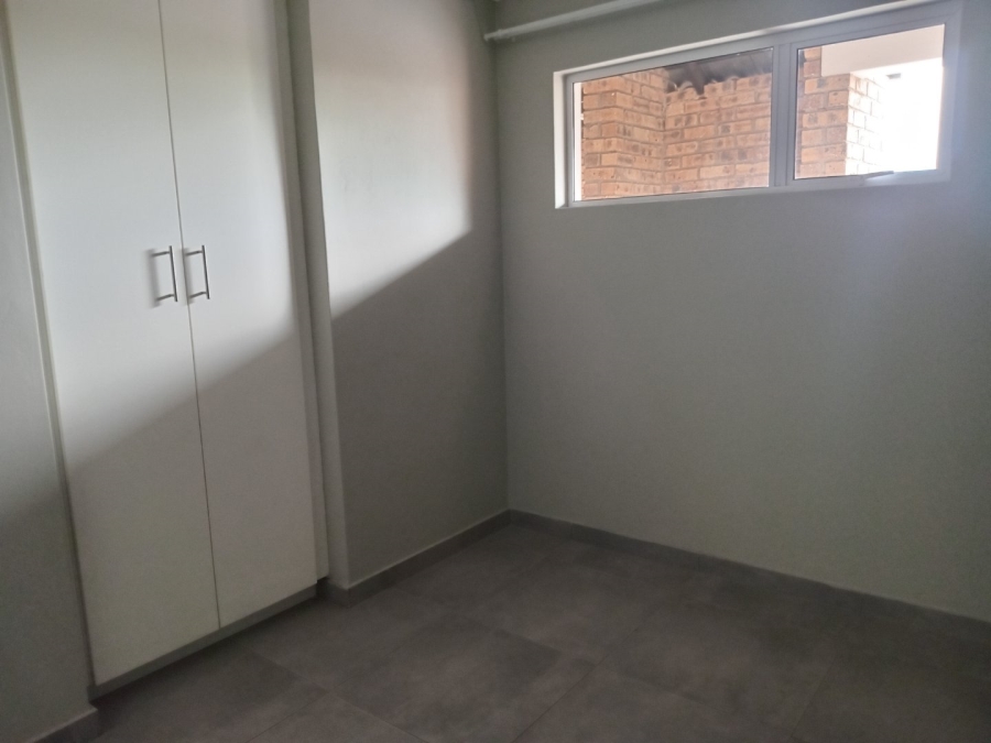 2 Bedroom Property for Sale in Elandsfontein Gauteng