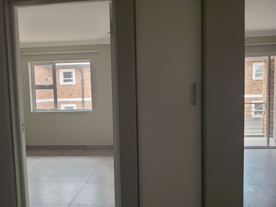 To Let 2 Bedroom Property for Rent in Elandsfontein Gauteng