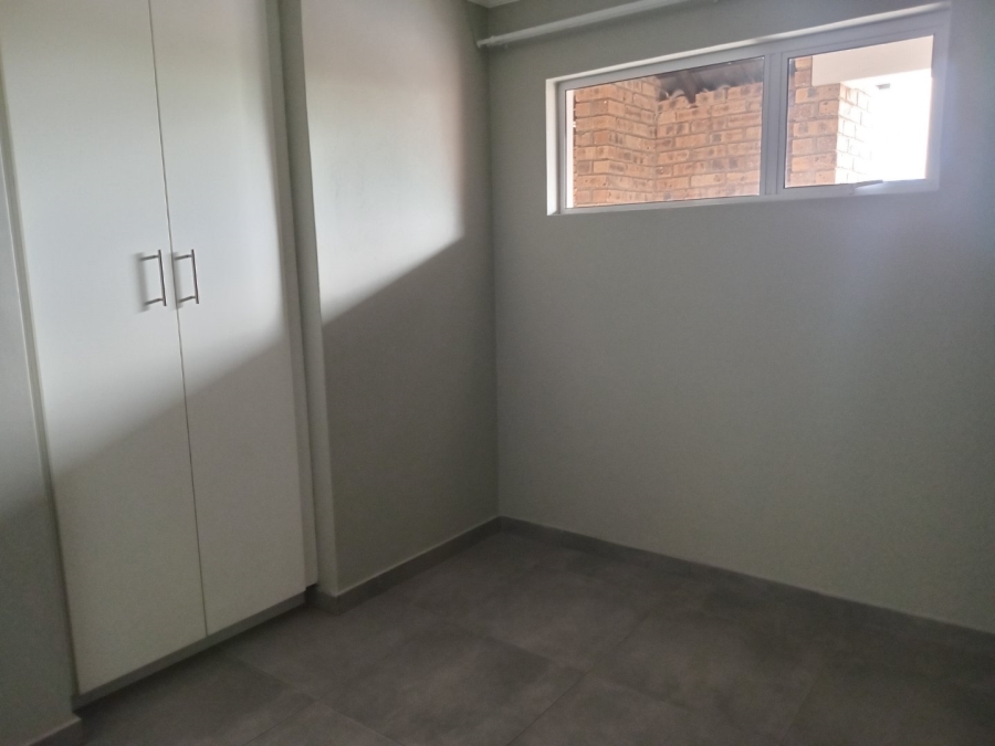 To Let 2 Bedroom Property for Rent in Elandsfontein Gauteng