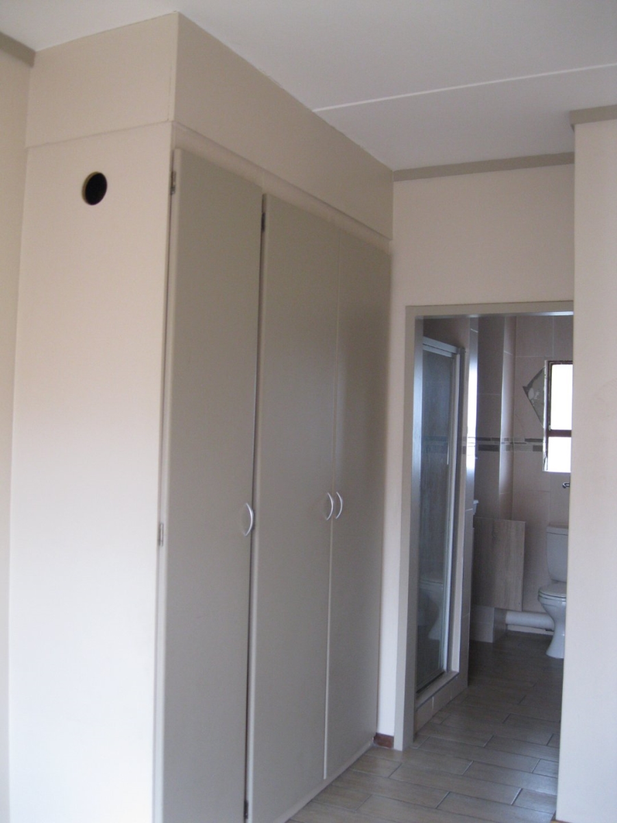 1 Bedroom Property for Sale in Hatfield Gauteng