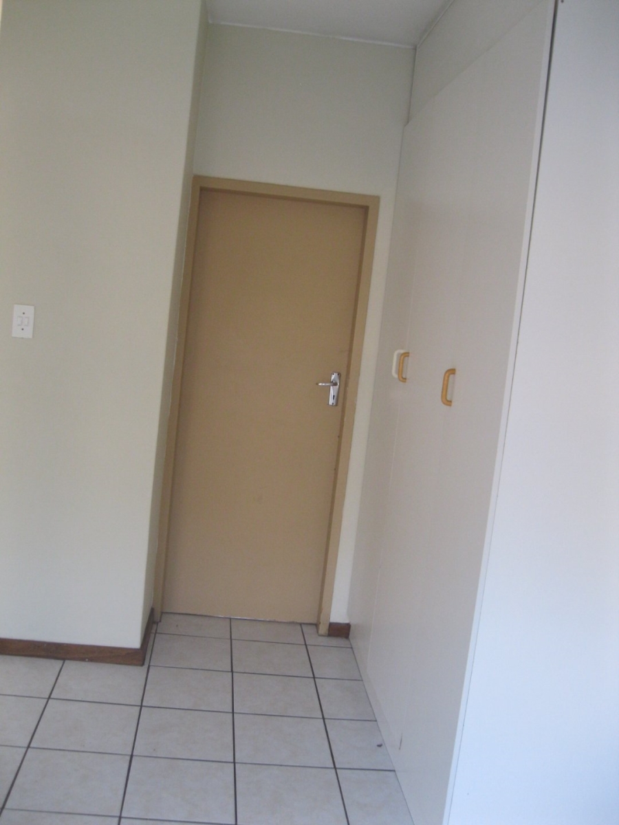 1 Bedroom Property for Sale in Hatfield Gauteng