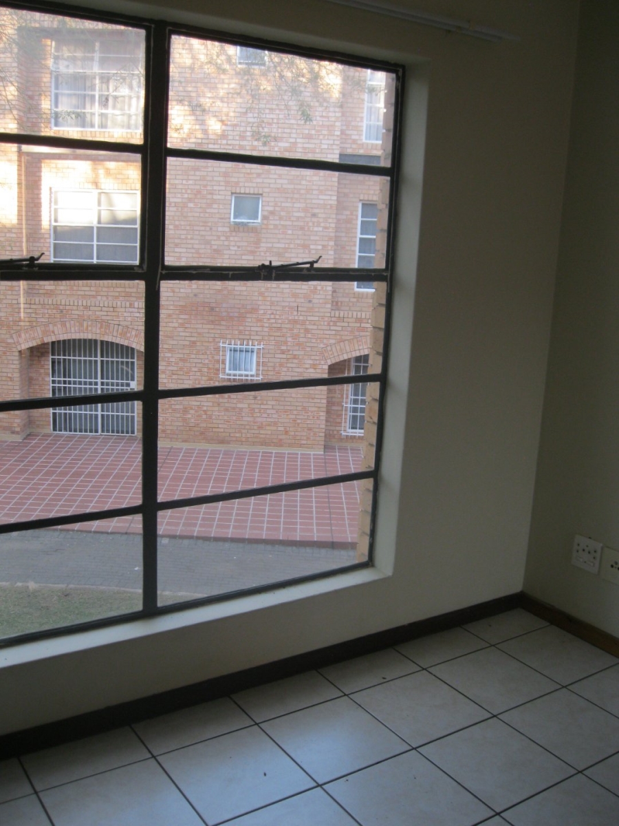 1 Bedroom Property for Sale in Hatfield Gauteng