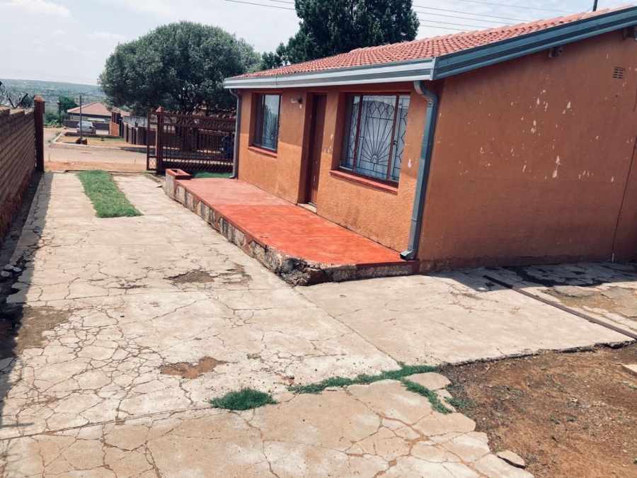 2 Bedroom Property for Sale in Soshanguve G Gauteng