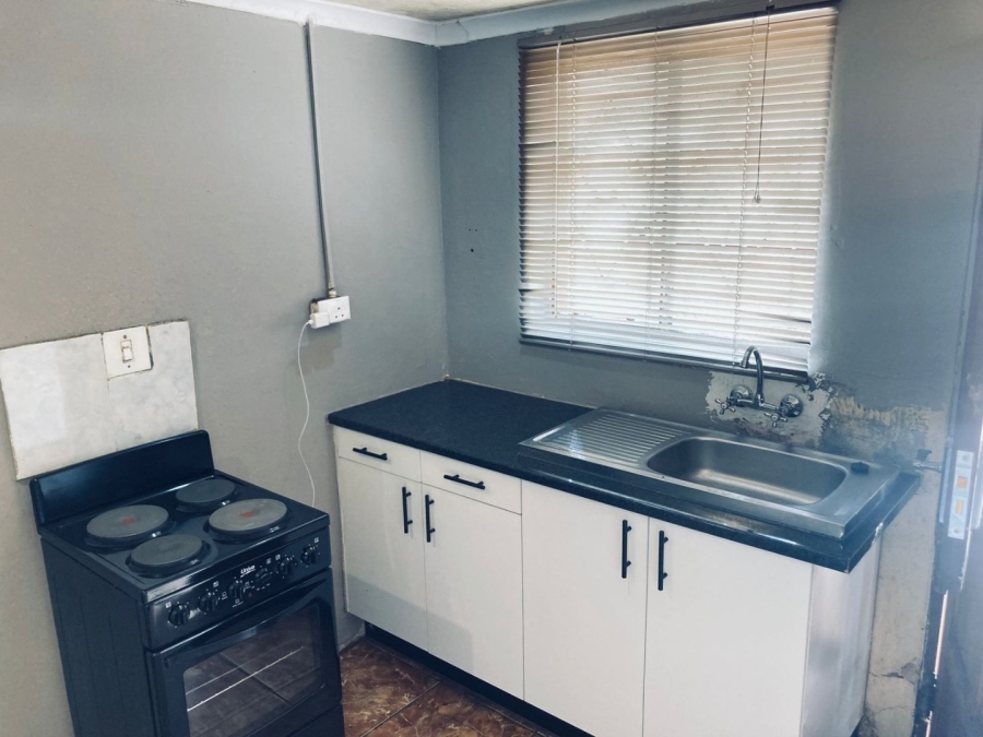 2 Bedroom Property for Sale in Soshanguve G Gauteng