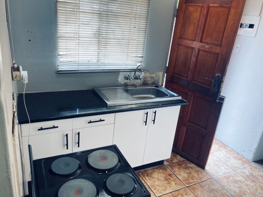 2 Bedroom Property for Sale in Soshanguve G Gauteng