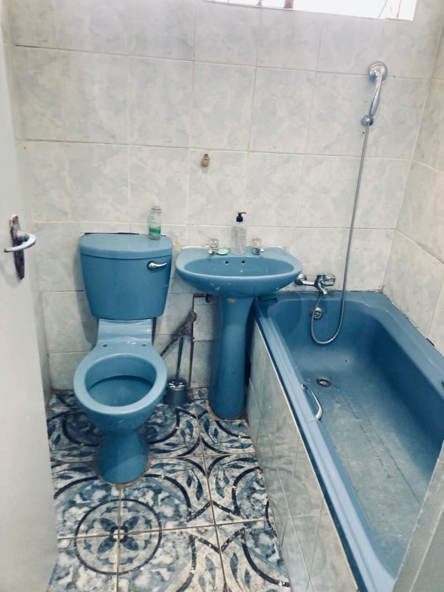 2 Bedroom Property for Sale in Soshanguve G Gauteng