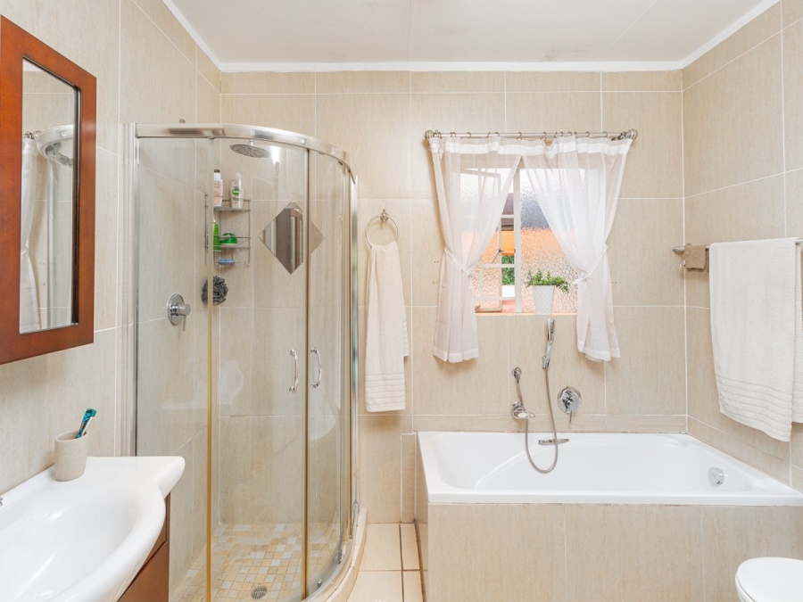 3 Bedroom Property for Sale in Hennopspark Gauteng