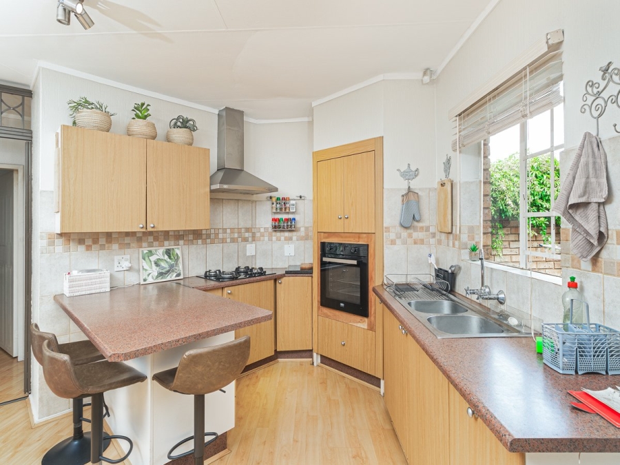 3 Bedroom Property for Sale in Hennopspark Gauteng