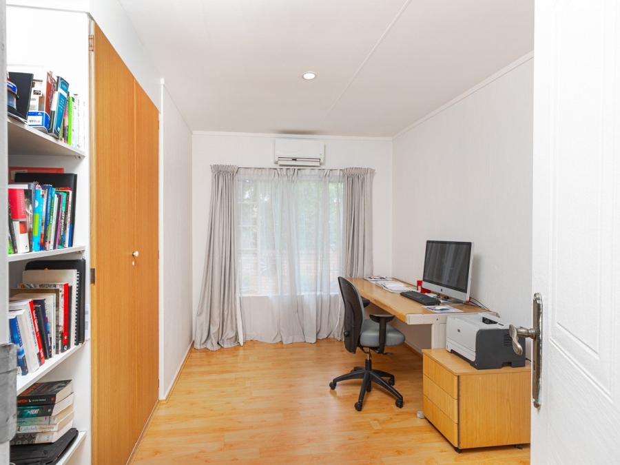 3 Bedroom Property for Sale in Hennopspark Gauteng