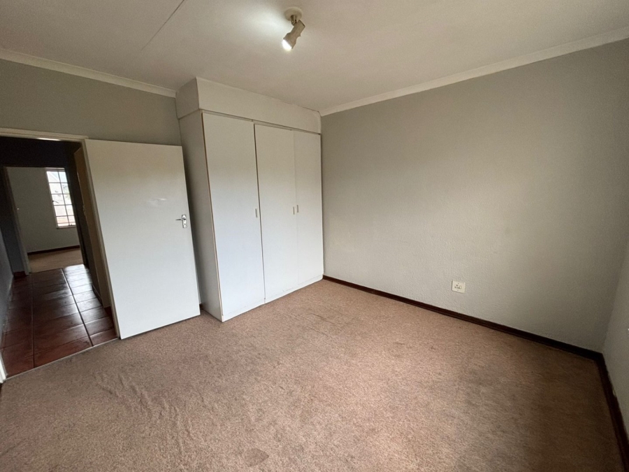 To Let 2 Bedroom Property for Rent in Witfield Gauteng