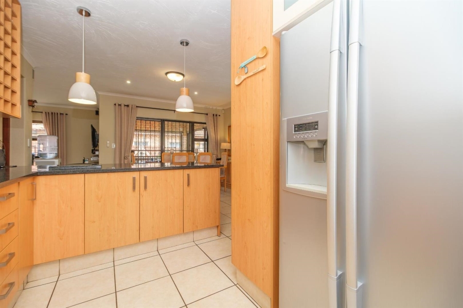 3 Bedroom Property for Sale in Honeydew Manor Gauteng