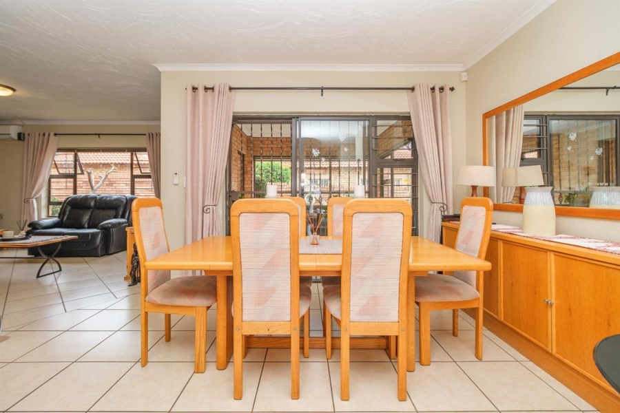 3 Bedroom Property for Sale in Honeydew Manor Gauteng