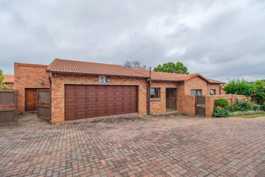 3 Bedroom Property for Sale in Honeydew Manor Gauteng