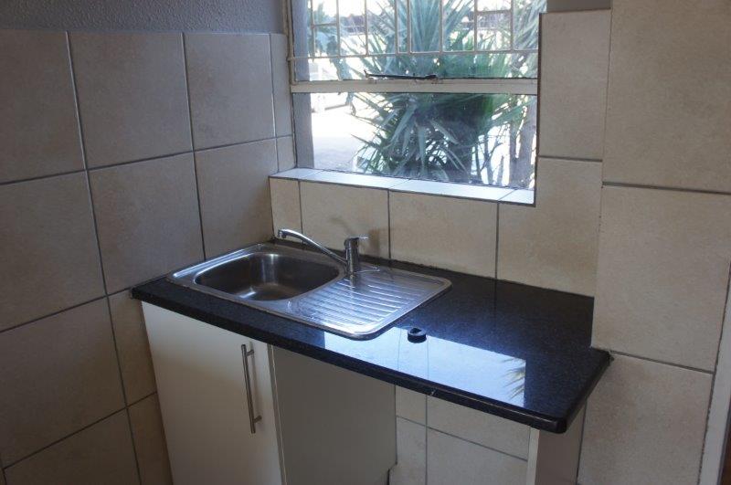 To Let 2 Bedroom Property for Rent in Impala Park Gauteng