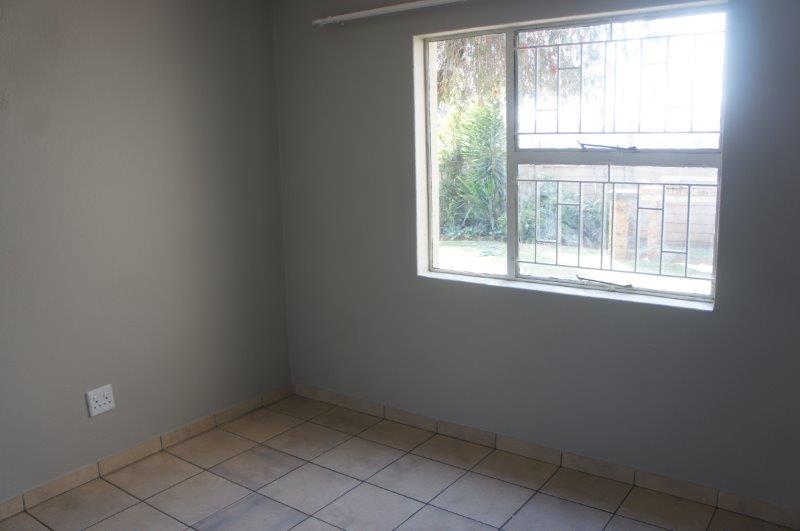 To Let 2 Bedroom Property for Rent in Impala Park Gauteng
