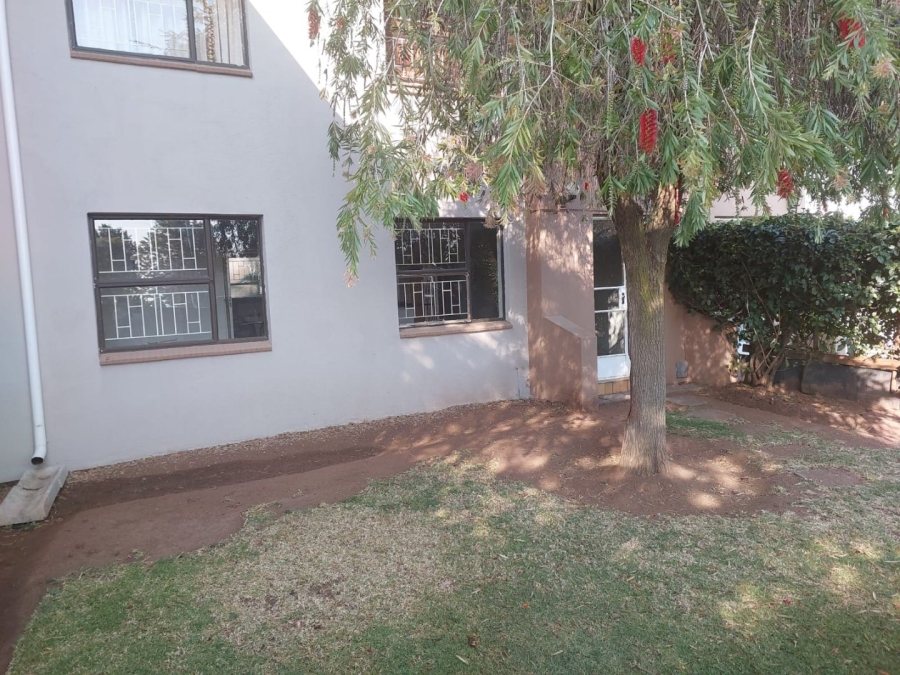 To Let 2 Bedroom Property for Rent in Impala Park Gauteng