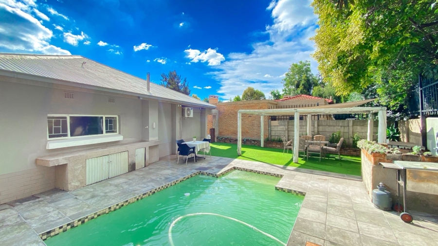 To Let 3 Bedroom Property for Rent in Menlo Park Gauteng