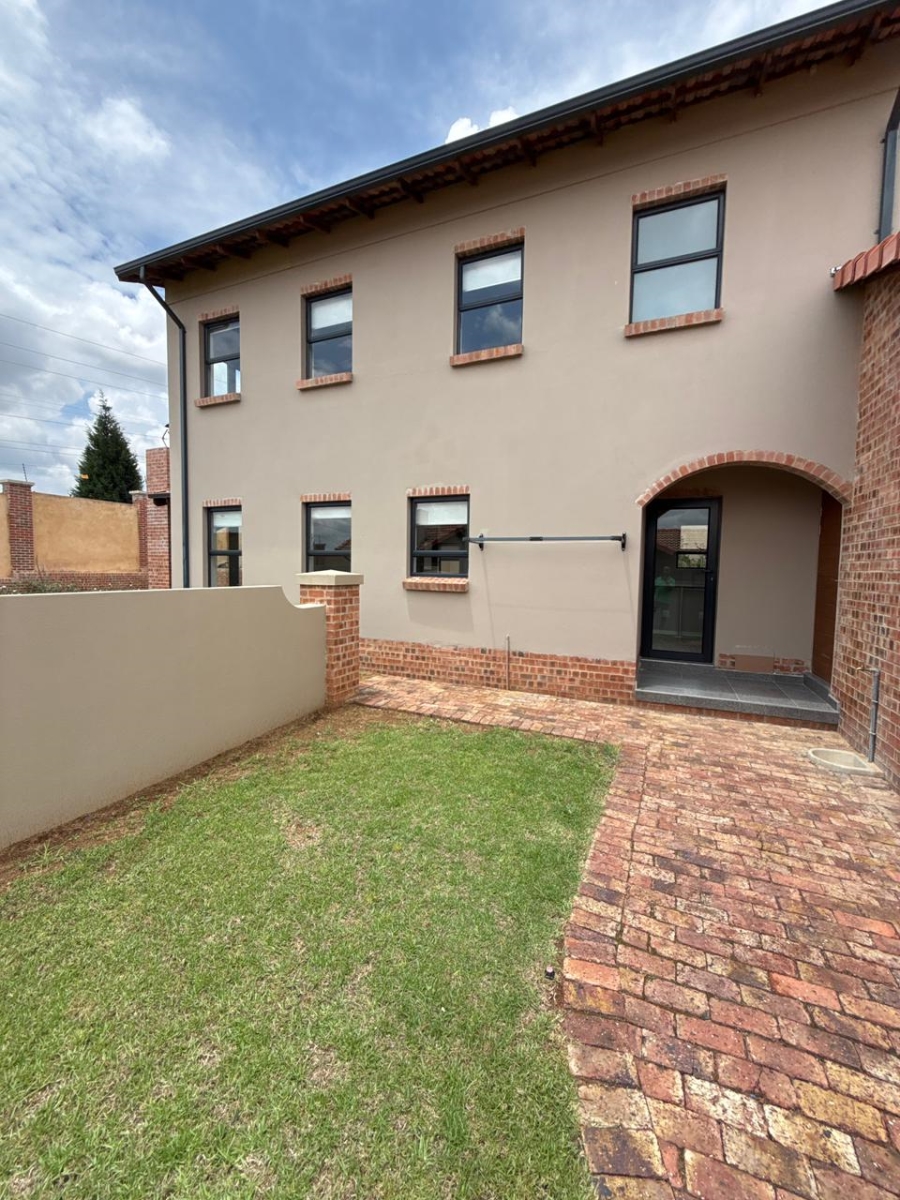 3 Bedroom Property for Sale in Avianto Estates Gauteng