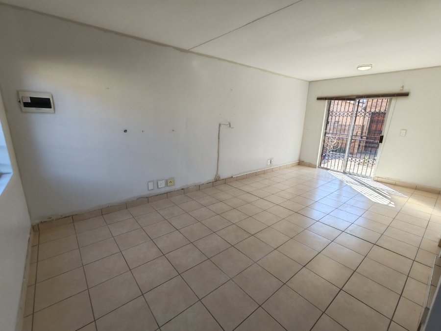 3 Bedroom Property for Sale in Annlin Gauteng