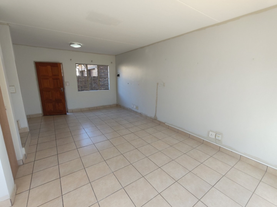 3 Bedroom Property for Sale in Annlin Gauteng