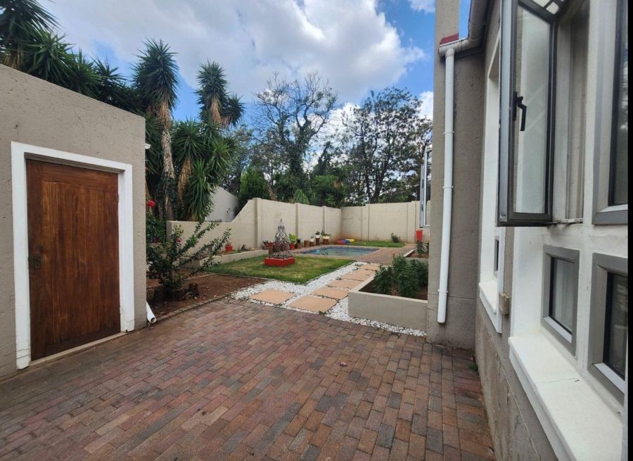 4 Bedroom Property for Sale in Douglasdale Gauteng