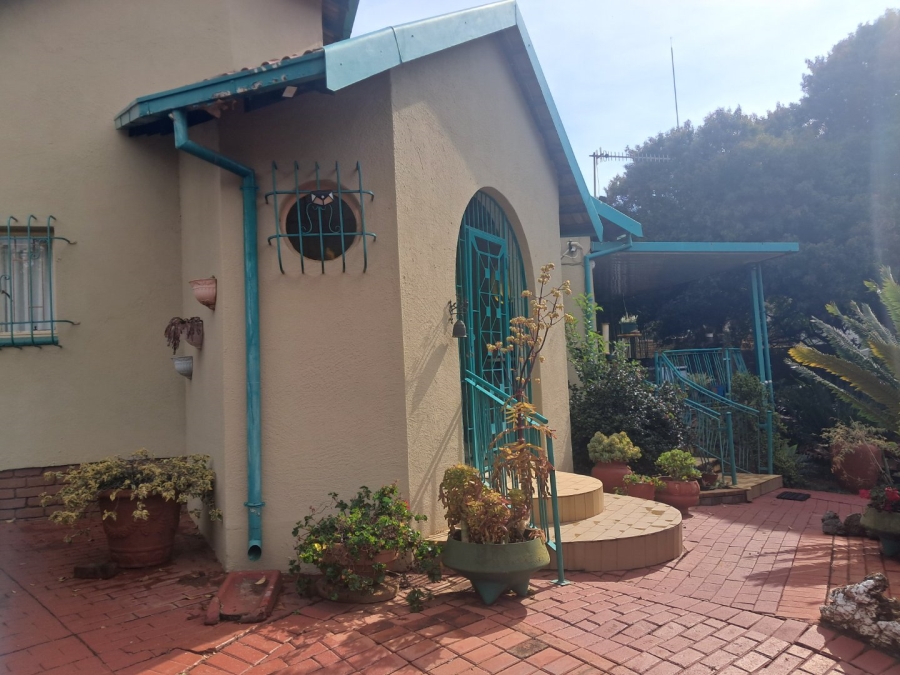  Bedroom Property for Sale in Newlands Gauteng