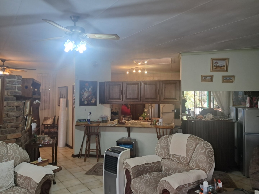  Bedroom Property for Sale in Newlands Gauteng