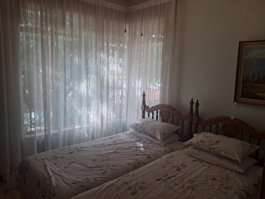  Bedroom Property for Sale in Newlands Gauteng