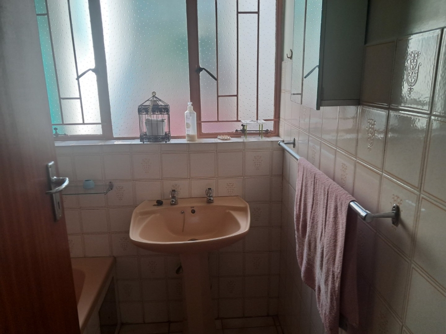  Bedroom Property for Sale in Newlands Gauteng