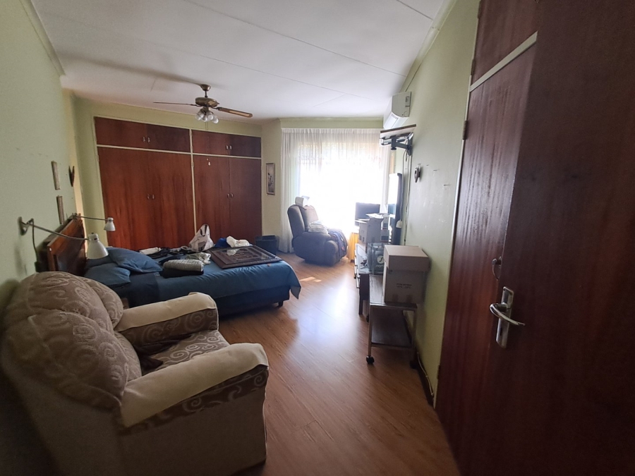  Bedroom Property for Sale in Newlands Gauteng