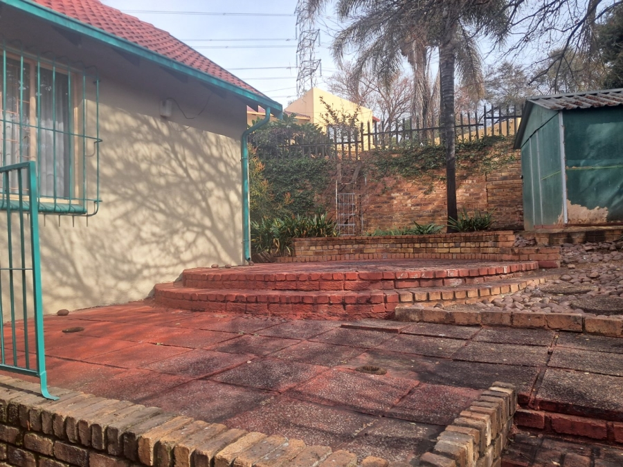  Bedroom Property for Sale in Newlands Gauteng