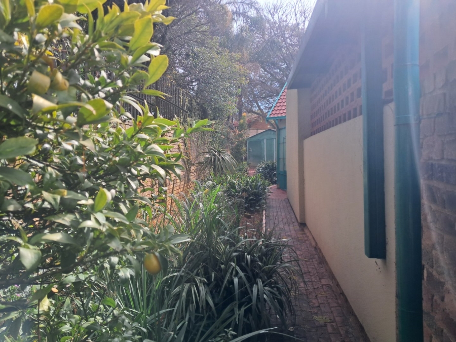  Bedroom Property for Sale in Newlands Gauteng