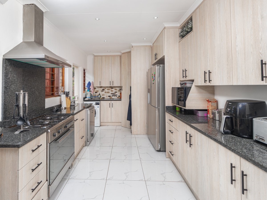 3 Bedroom Property for Sale in Jukskei Park Gauteng