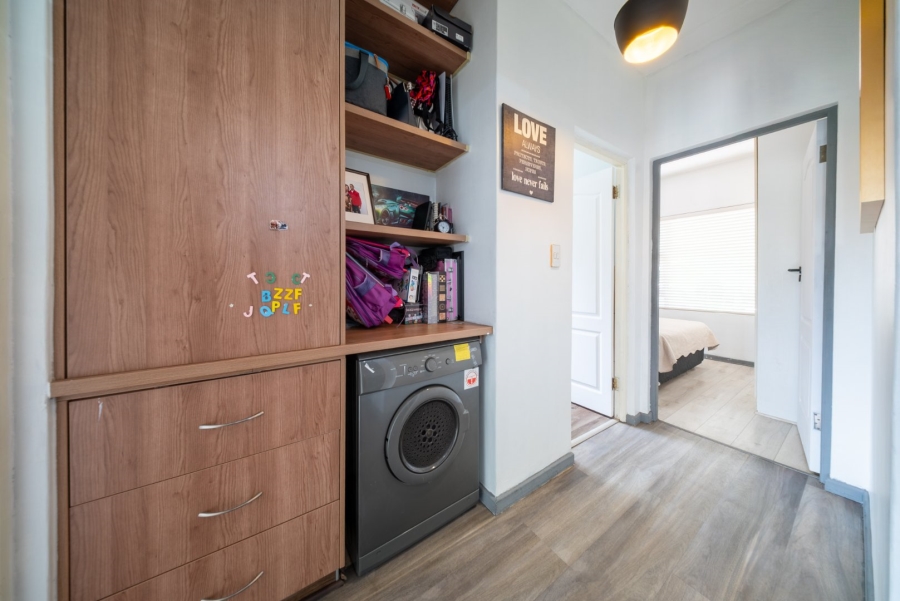 2 Bedroom Property for Sale in Waterstone Park Gauteng