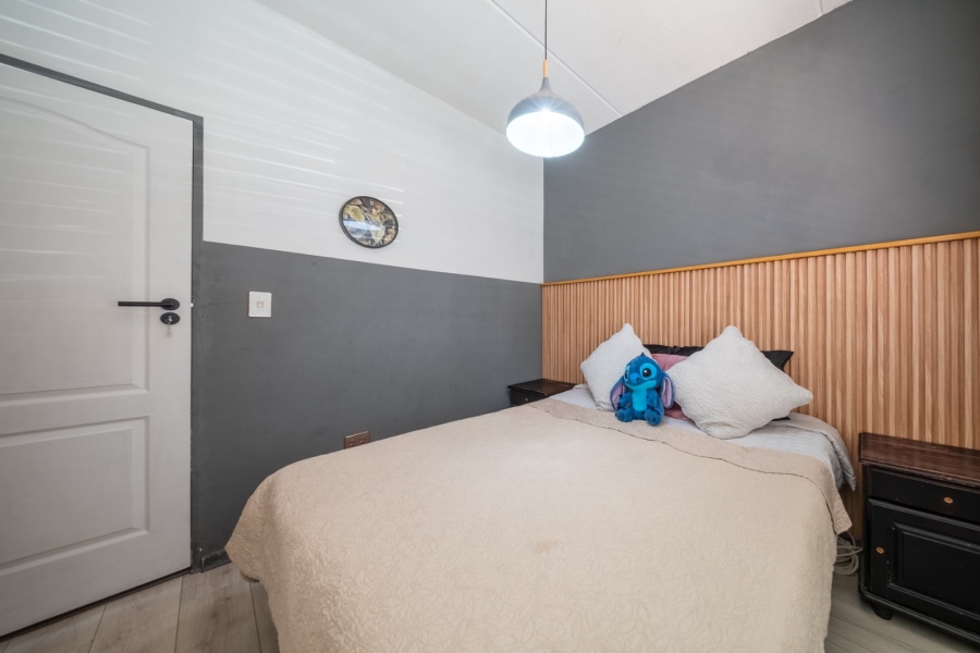 2 Bedroom Property for Sale in Waterstone Park Gauteng