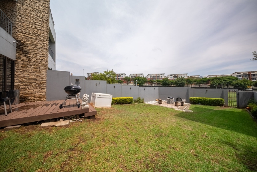 2 Bedroom Property for Sale in Waterstone Park Gauteng