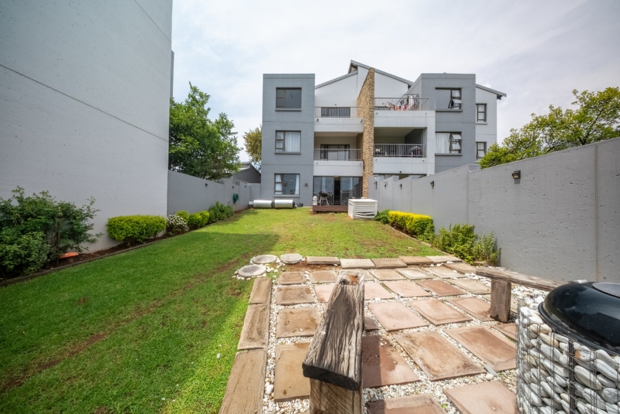 2 Bedroom Property for Sale in Waterstone Park Gauteng