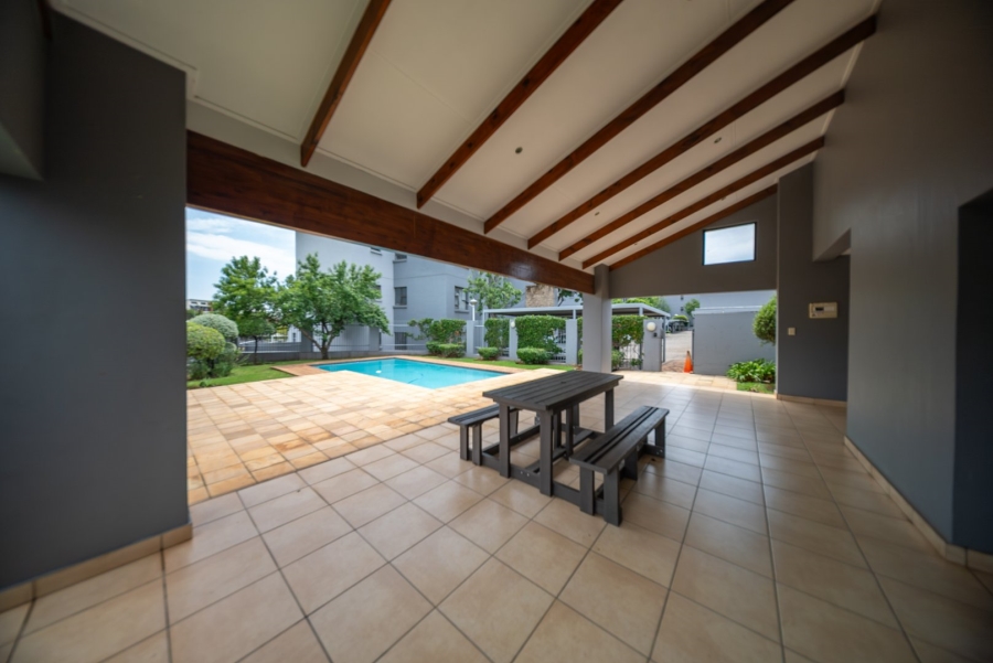 2 Bedroom Property for Sale in Waterstone Park Gauteng