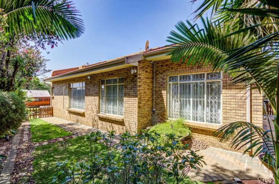 3 Bedroom Property for Sale in Edleen Gauteng