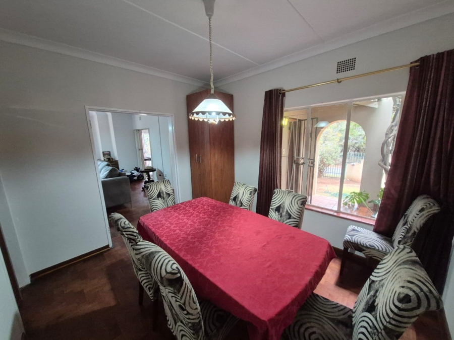 To Let 4 Bedroom Property for Rent in Valhalla Gauteng