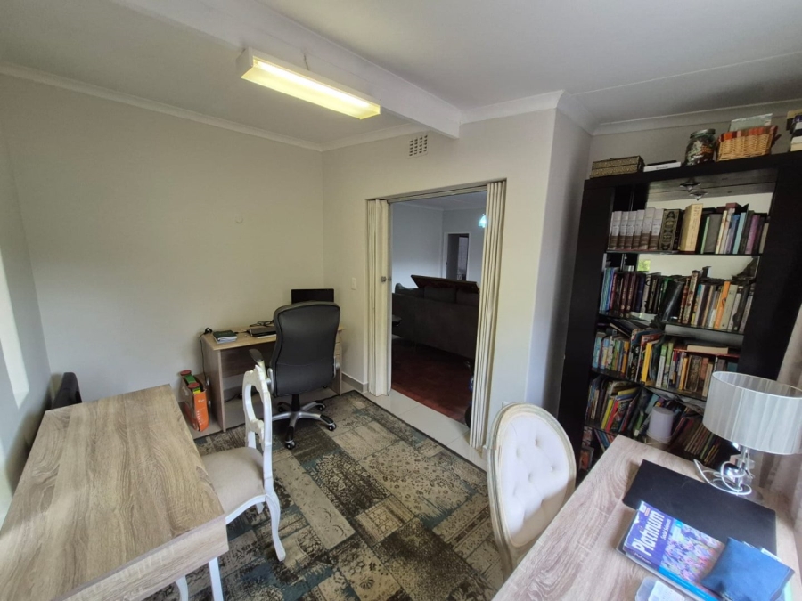 To Let 4 Bedroom Property for Rent in Valhalla Gauteng