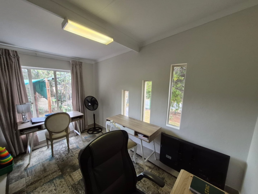 To Let 4 Bedroom Property for Rent in Valhalla Gauteng