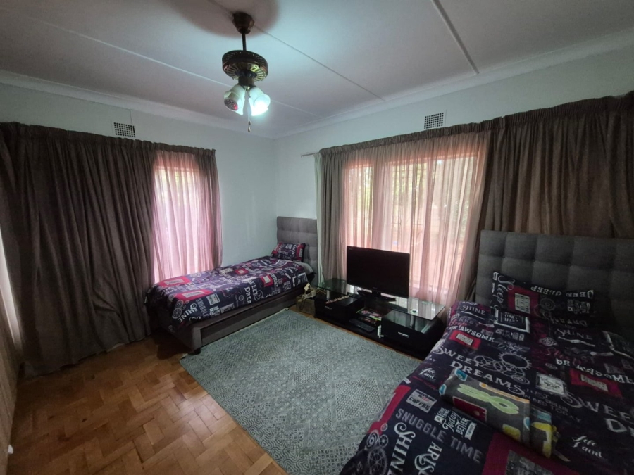 To Let 4 Bedroom Property for Rent in Valhalla Gauteng